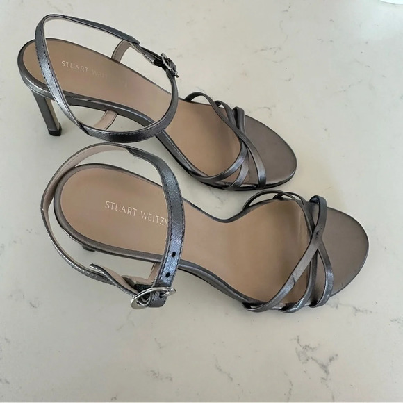 Stuart Weitzman Starla 80 Ankle strap Sandal Color Gunmetal Size: 5 - Picture 7 of 8